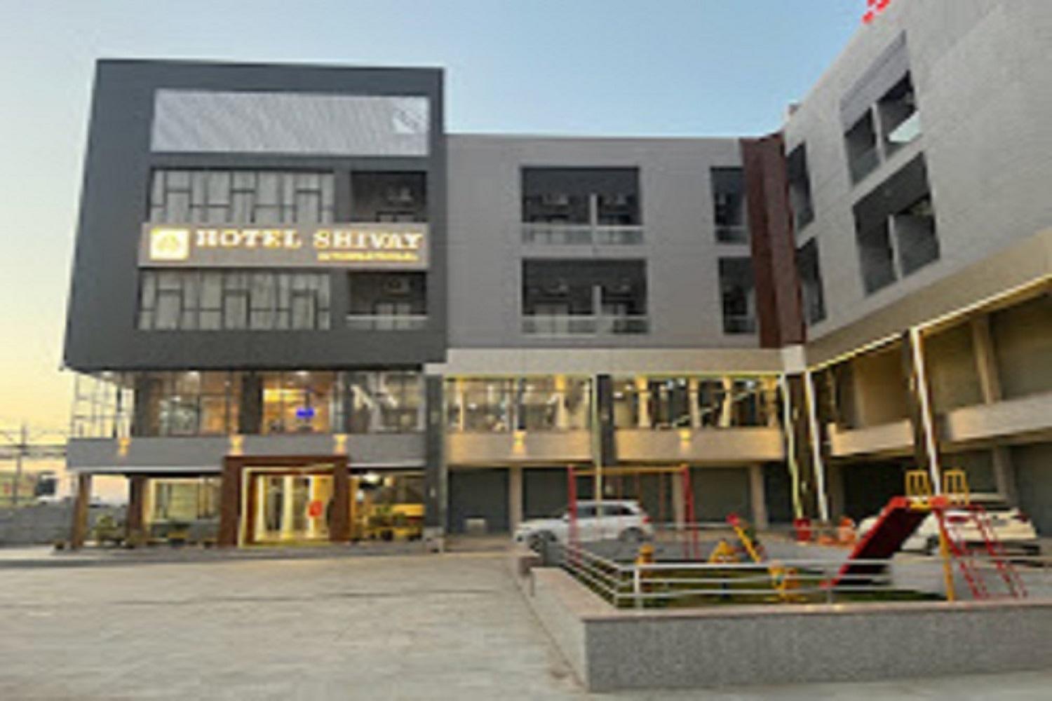 Hotel Shivay International Tharad Eksteriør bilde